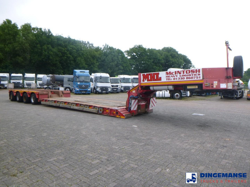 Faymonville 4-axle lowbed trailer 88t STBZ-4AV - Remorque porte-engin surbaissée: photos 2 Faymonville 4-axle lowbed trailer 88t STBZ-4AV - Remorque porte-engin surbaissée: photos 2