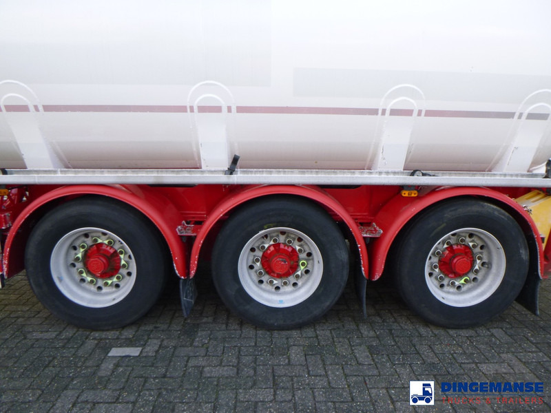 Feldbinder Jet fuel tank 40 m3 / 1 comp + pump - Remorque citerne: photos 5 Feldbinder Jet fuel tank 40 m3 / 1 comp + pump - Remorque citerne: photos 5