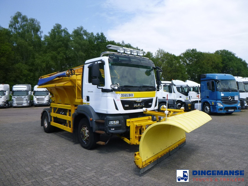 MAN TGM 18.290 4X4 RHD gritter / snow plough - Engin de déneigement: photos 2 MAN TGM 18.290 4X4 RHD gritter / snow plough - Engin de déneigement: photos 2