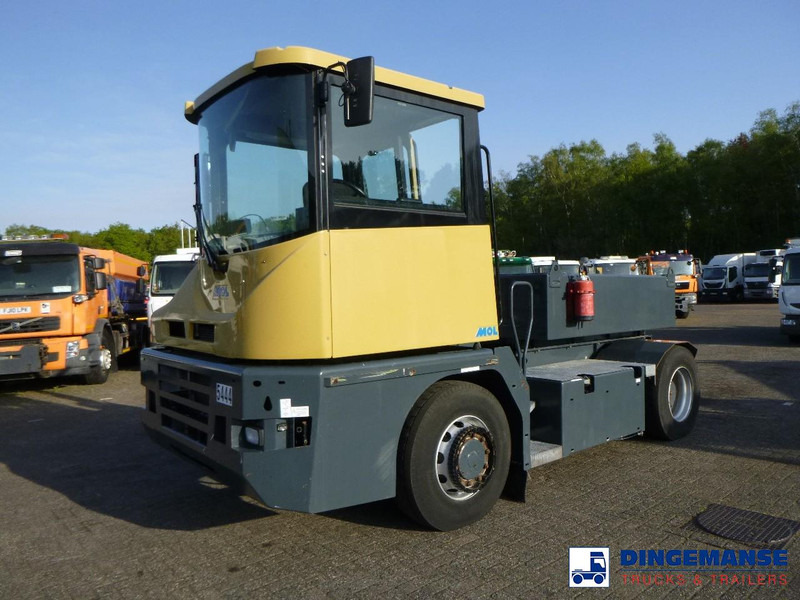 MOL RM 255 4X4 terminal drawbar tractor 150 ton - Tracteur portuaire: photos 1 MOL RM 255 4X4 terminal drawbar tractor 150 ton - Tracteur portuaire: photos 1