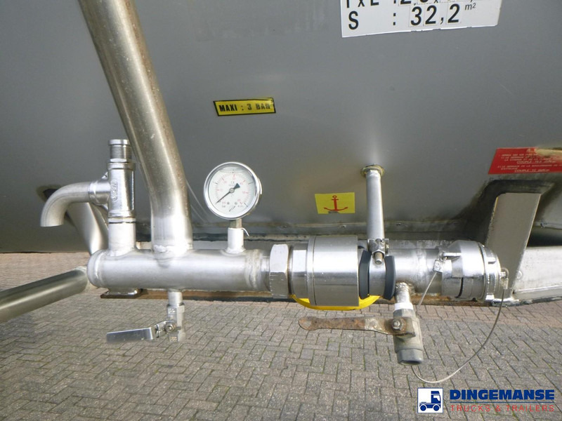 Magyar Chemical tank inox 33 m3 / 1 comp - Semi-remorque citerne: photos 5 Magyar Chemical tank inox 33 m3 / 1 comp - Semi-remorque citerne: photos 5