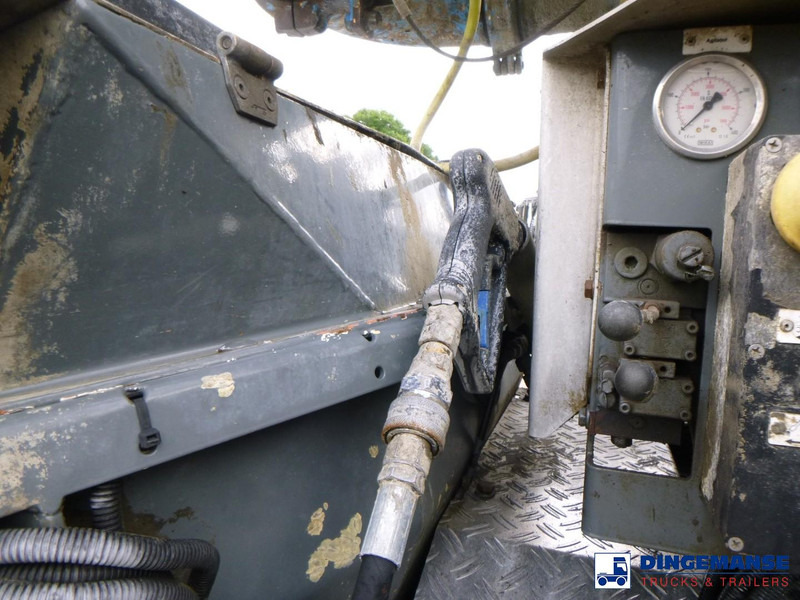 Mercedes-Benz Arocs 8x4 Liebherr 35 XXT concrete pump 35 m - crédit-bail Mercedes-Benz Arocs 8x4 Liebherr 35 XXT concrete pump 35 m: photos 20