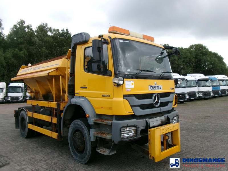 Mercedes-Benz Axor 1824 4x4 RHD salt spreader / gritter - Engin de déneigement: photos 2 Mercedes-Benz Axor 1824 4x4 RHD salt spreader / gritter - Engin de déneigement: photos 2