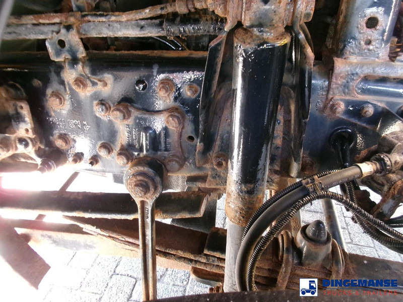 Engin de déneigement Mercedes-Benz Axor 2629 6x4 RHD gritter / salt spreader: photos 11 Engin de déneigement Mercedes-Benz Axor 2629 6x4 RHD gritter / salt spreader: photos 11