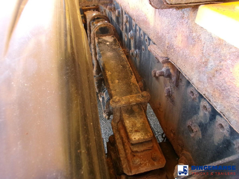 Engin de déneigement Mercedes-Benz Axor 2629 6x4 RHD gritter / salt spreader: photos 10 Engin de déneigement Mercedes-Benz Axor 2629 6x4 RHD gritter / salt spreader: photos 10