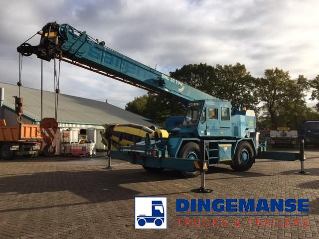 Tadano-Faun TR300 EX 4x4x4 All-terrain crane - Grue mobile: photos 1 Tadano-Faun TR300 EX 4x4x4 All-terrain crane - Grue mobile: photos 1