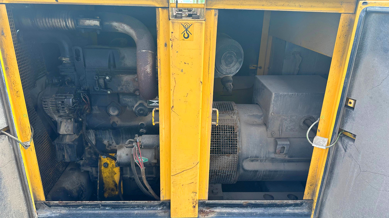 ATLAS Copco QAS 28 Yds BJ 1996 Elektro Stromgenerator Stromaggregat Notstrom - Groupe électrogène: photos 5 ATLAS Copco QAS 28 Yds BJ 1996 Elektro Stromgenerator Stromaggregat Notstrom - Groupe électrogène: photos 5