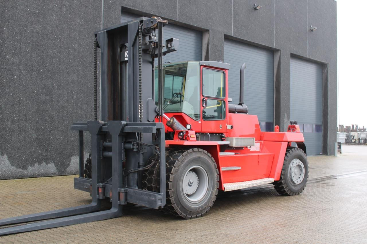Kalmar DCD200-12LB - Chariot élévateur diesel: photos 2 Kalmar DCD200-12LB - Chariot élévateur diesel: photos 2
