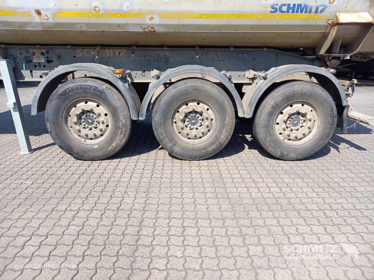 SCHMITZ Auflieger Kipper Stahlrundmulde 25m³ - Semi-remorque benne: photos 2 SCHMITZ Auflieger Kipper Stahlrundmulde 25m³ - Semi-remorque benne: photos 2