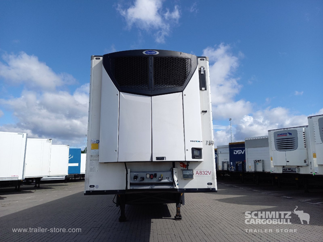 SCHMITZ Auflieger Tiefkühler Multitemp - Semi-remorque isothermique: photos 2 SCHMITZ Auflieger Tiefkühler Multitemp - Semi-remorque isothermique: photos 2