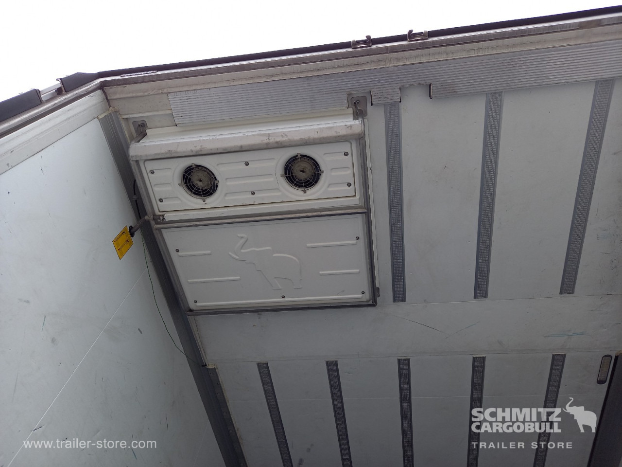 Semi-remorque isothermique SCHMITZ Auflieger Tiefkühler Multitemp: photos 12