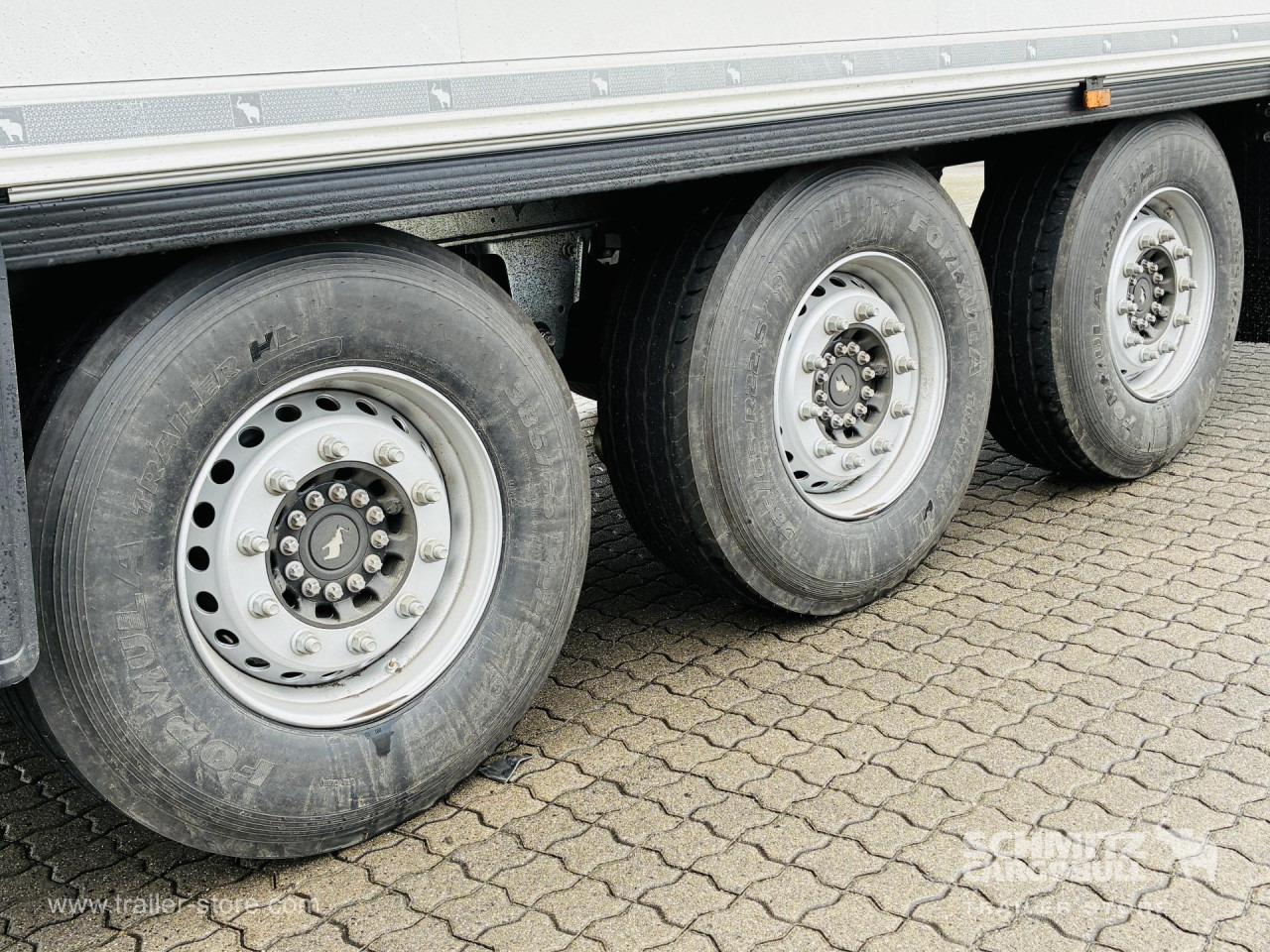 SCHMITZ Auflieger Tiefkühler Standard - Semi-remorque isothermique: photos 3 SCHMITZ Auflieger Tiefkühler Standard - Semi-remorque isothermique: photos 3