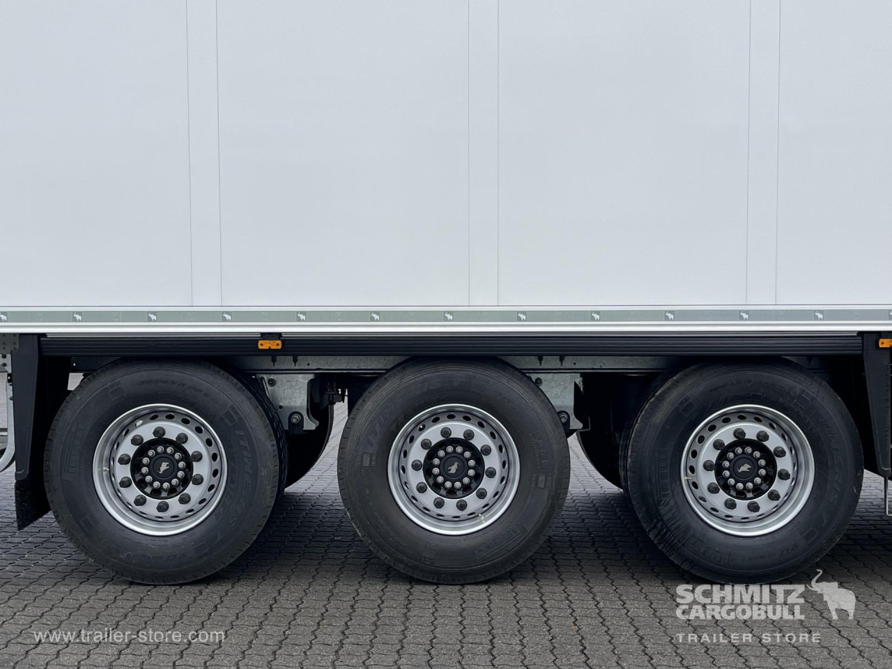 SCHMITZ Auflieger Tiefkühler Standard Double deck - Semi-remorque isothermique: photos 2 SCHMITZ Auflieger Tiefkühler Standard Double deck - Semi-remorque isothermique: photos 2