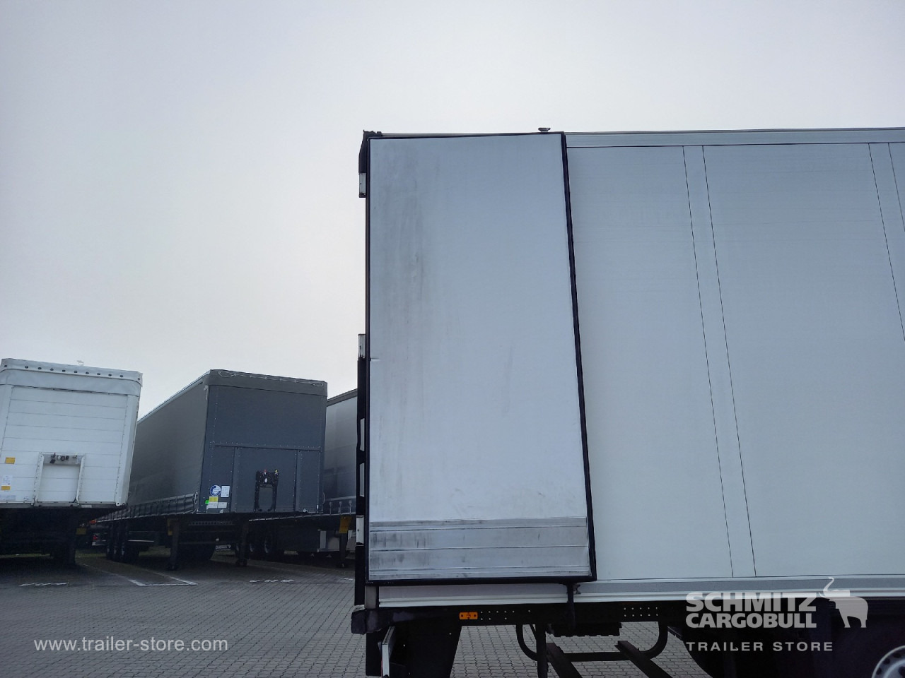 SCHMITZ Auflieger Tiefkühler Standard Double deck - Semi-remorque isothermique: photos 4 SCHMITZ Auflieger Tiefkühler Standard Double deck - Semi-remorque isothermique: photos 4