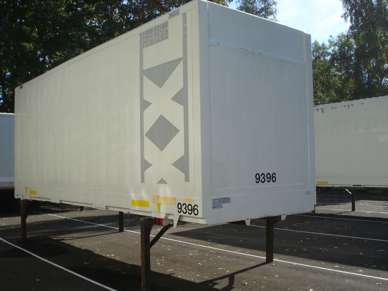 Krone WK 7,7 STG Kleider Textil Jumbo C 7,82 - Remorque fourgon: photos 2 Krone WK 7,7 STG Kleider Textil Jumbo C 7,82 - Remorque fourgon: photos 2