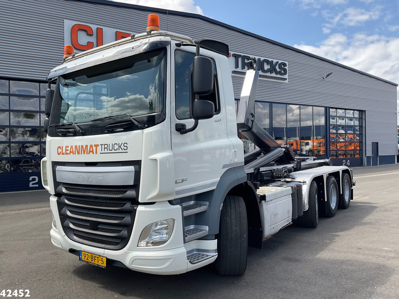 DAF FAK CF 460 Tridem 8x2 Euro 6 VDL 30 Ton haakarmsysteem - Camion ampliroll: photos 1 DAF FAK CF 460 Tridem 8x2 Euro 6 VDL 30 Ton haakarmsysteem - Camion ampliroll: photos 1