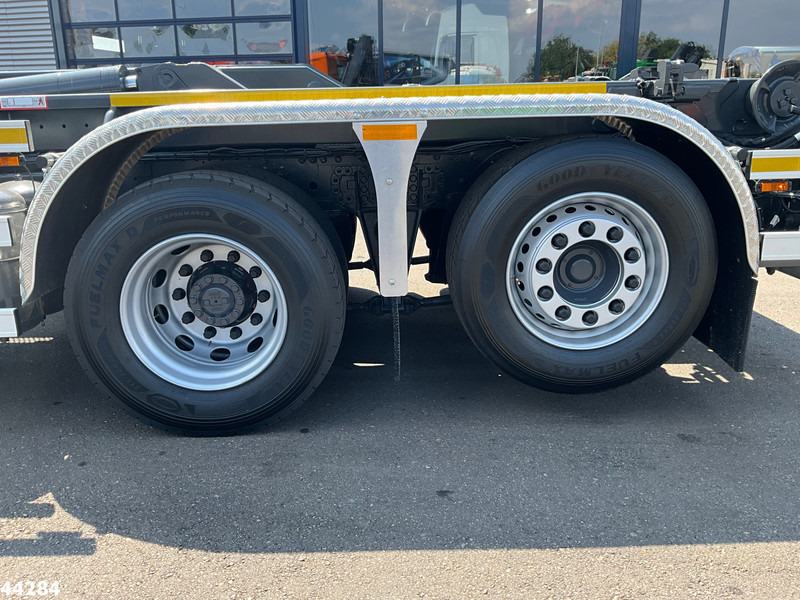 Camion ampliroll, Camion grue DAF FAN XD 450 Euro 6 HMF 23 Tonmeter laadkraan: photos 14