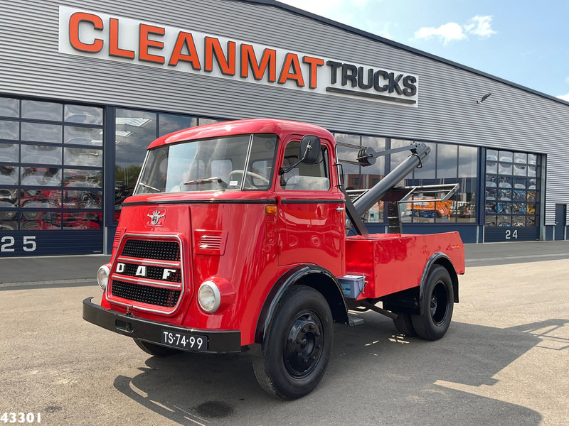 DAF T1300 ''Kikker'' Bergingswagen - Remorqueuse: photos 2 DAF T1300 ''Kikker'' Bergingswagen - Remorqueuse: photos 2