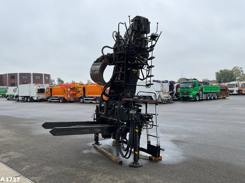 HIAB LOGLIFT 12 Tonmeter Z-kraan - Grue auxiliaire pour Camion: photos 3 HIAB LOGLIFT 12 Tonmeter Z-kraan - Grue auxiliaire pour Camion: photos 3