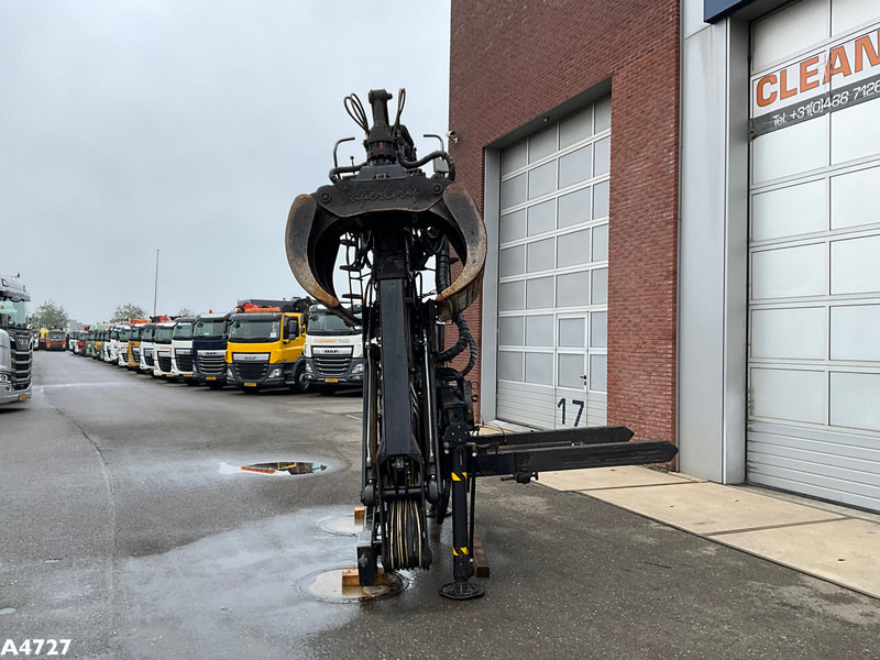 HIAB LOGLIFT 12 Tonmeter Z-kraan - Grue auxiliaire pour Camion: photos 4 HIAB LOGLIFT 12 Tonmeter Z-kraan - Grue auxiliaire pour Camion: photos 4