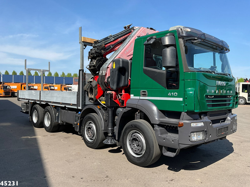 Camion grue Iveco Trakker AD410T41 Fassi 80 Tonmeter laadkraan + Fly-Jib Just 80.441 Km!: photos 9 Camion grue Iveco Trakker AD410T41 Fassi 80 Tonmeter laadkraan + Fly-Jib Just 80.441 Km!: photos 9