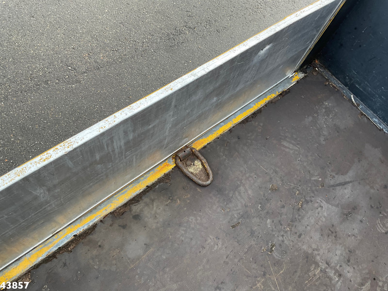 MAN F2000 6x6 Full Steel Manual Palfinger 68 Tonmeter Dachdecker kran Just 54.133 km! - crédit-bail MAN F2000 6x6 Full Steel Manual Palfinger 68 Tonmeter Dachdecker kran Just 54.133 km!: photos 16 MAN F2000 6x6 Full Steel Manual Palfinger 68 Tonmeter Dachdecker kran Just 54.133 km! - crédit-bail MAN F2000 6x6 Full Steel Manual Palfinger 68 Tonmeter Dachdecker kran Just 54.133 km!: photos 16