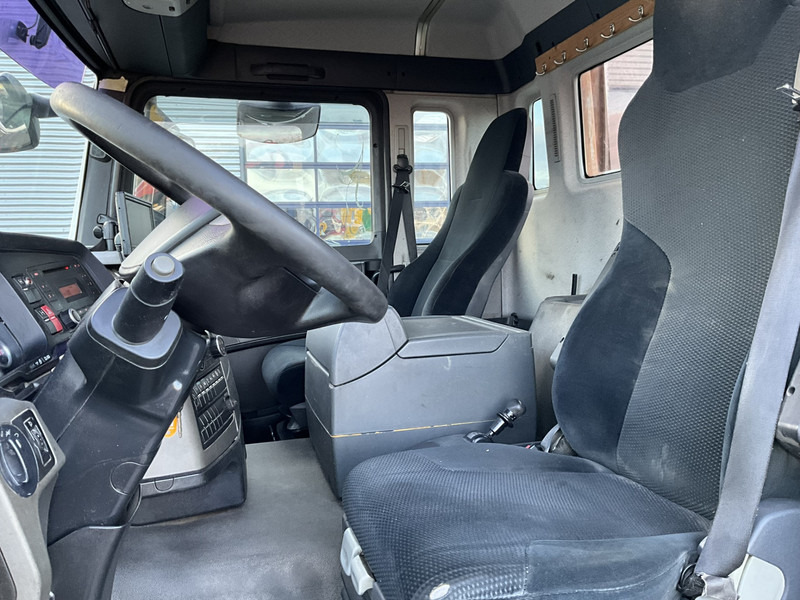 Camion ampliroll MAN TGA 41.440 8x4 Full Steel AJK 26 Ton haakarmsysteem + Laadplateau met Hiab 28 Tonmeter laadkraan: photos 14 Camion ampliroll MAN TGA 41.440 8x4 Full Steel AJK 26 Ton haakarmsysteem + Laadplateau met Hiab 28 Tonmeter laadkraan: photos 14