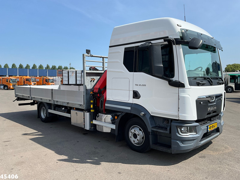 MAN TGL 12.220 Euro 6 Palfinger 11 Tonmeter laadkraan Just 54.870 km! - Camion grue: photos 5 MAN TGL 12.220 Euro 6 Palfinger 11 Tonmeter laadkraan Just 54.870 km! - Camion grue: photos 5
