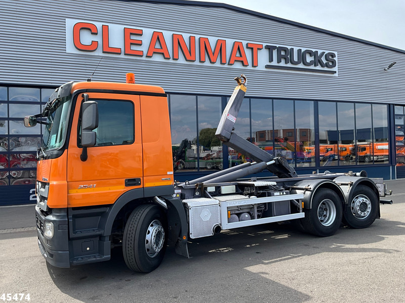 Mercedes-Benz Actros 2541 6x2 VDL 20 Ton haakarmsysteem - Camion ampliroll: photos 1 Mercedes-Benz Actros 2541 6x2 VDL 20 Ton haakarmsysteem - Camion ampliroll: photos 1