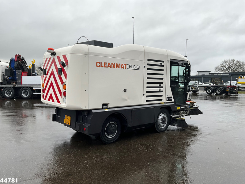 Balayeuse de voirie Ravo 540 CD Euro 6 with 3-rd brush: photos 6 Balayeuse de voirie Ravo 540 CD Euro 6 with 3-rd brush: photos 6