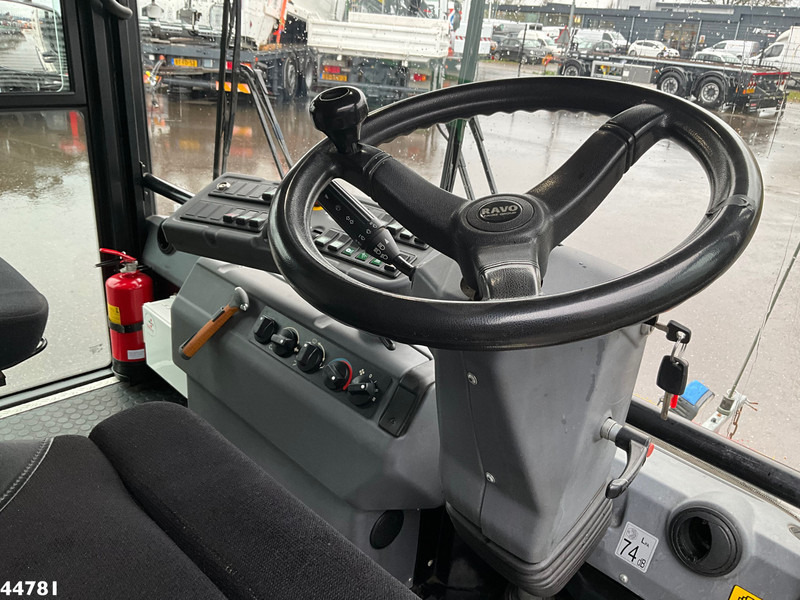 Balayeuse de voirie Ravo 540 CD Euro 6 with 3-rd brush: photos 12 Balayeuse de voirie Ravo 540 CD Euro 6 with 3-rd brush: photos 12