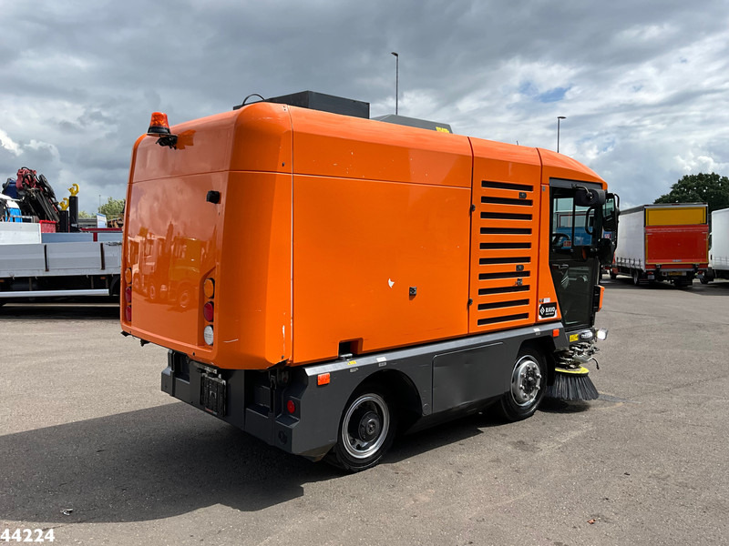 Ravo 540 Euro 6 - Balayeuse de voirie: photos 4 Ravo 540 Euro 6 - Balayeuse de voirie: photos 4