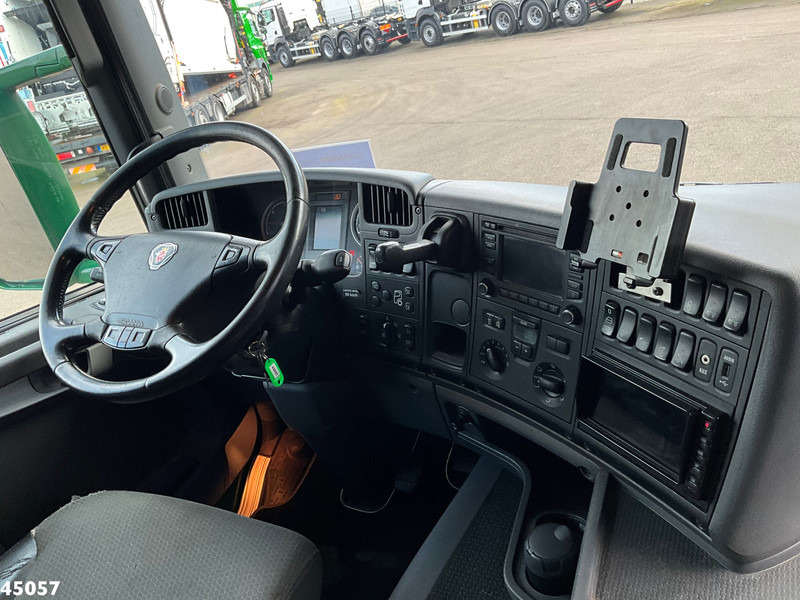 Photo d'intérieur 1: Camion benne, Camion grue Scania G 490 8x4 Euro 6 Hiab 24 Tonmeter laadkraan