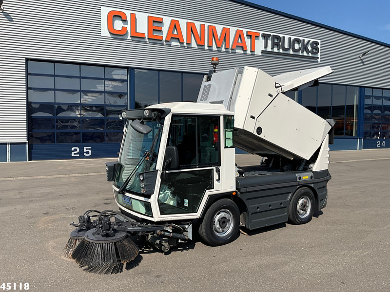 Schmidt Swingo Compact 200 Euro 6 - Balayeuse de voirie: photos 1 Schmidt Swingo Compact 200 Euro 6 - Balayeuse de voirie: photos 1