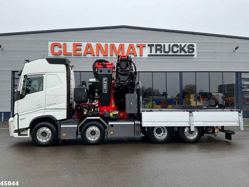 Volvo FH 540 8x2 Fassi 145 Tonmeter laadkraan + Fly-JIb Just 7.187 Km! Demo voertuig! - Camion grue: photos 4 Volvo FH 540 8x2 Fassi 145 Tonmeter laadkraan + Fly-JIb Just 7.187 Km! Demo voertuig! - Camion grue: photos 4