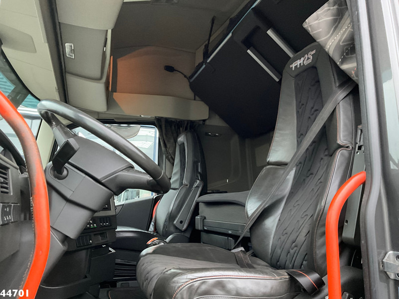 Camion grue Volvo FH 540 8x4 Euro 6 Hiab 37 Tonmeter laadkraan: photos 14 Camion grue Volvo FH 540 8x4 Euro 6 Hiab 37 Tonmeter laadkraan: photos 14