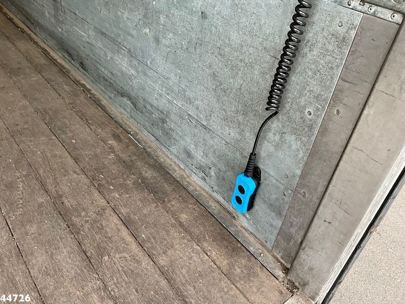 Camion fourgon Volvo FL 250 Euro 6 met Dhollandia laadklep: photos 11