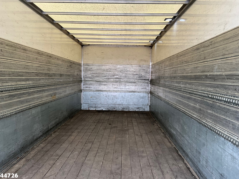 Camion fourgon Volvo FL 250 Euro 6 met Dhollandia laadklep: photos 10