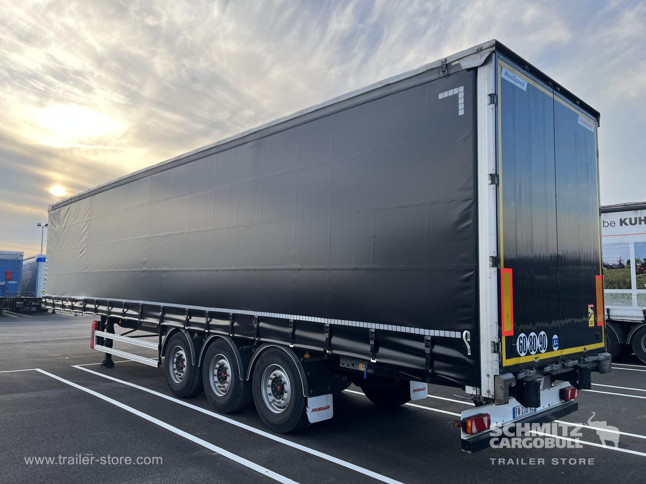 FRUEHAUF Curtainsider Standard - Semi-remorque rideaux coulissants: photos 5 FRUEHAUF Curtainsider Standard - Semi-remorque rideaux coulissants: photos 5