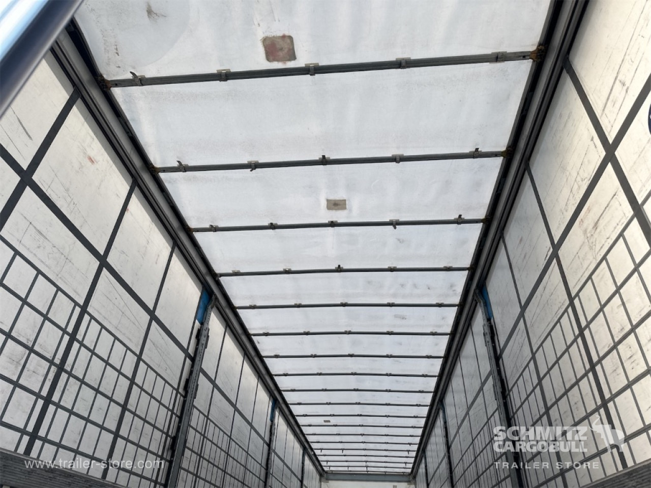 SCHMITZ Curtainsider Standard - Semi-remorque rideaux coulissants: photos 4 SCHMITZ Curtainsider Standard - Semi-remorque rideaux coulissants: photos 4