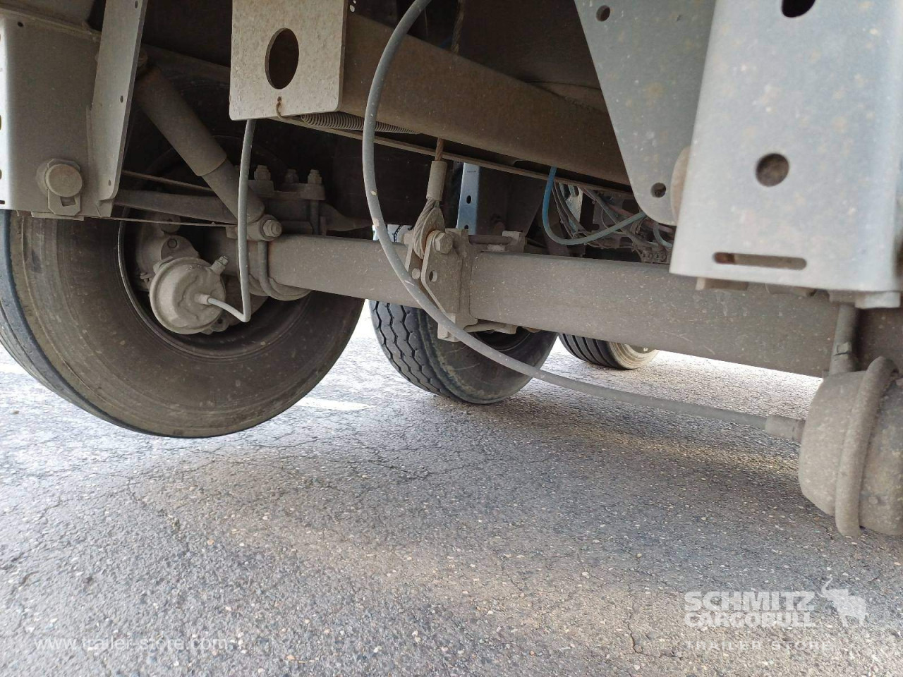 LANGENDORF Auflieger Kipper Stahlrundmulde 24m³ - Semi-remorque benne: photos 3 LANGENDORF Auflieger Kipper Stahlrundmulde 24m³ - Semi-remorque benne: photos 3