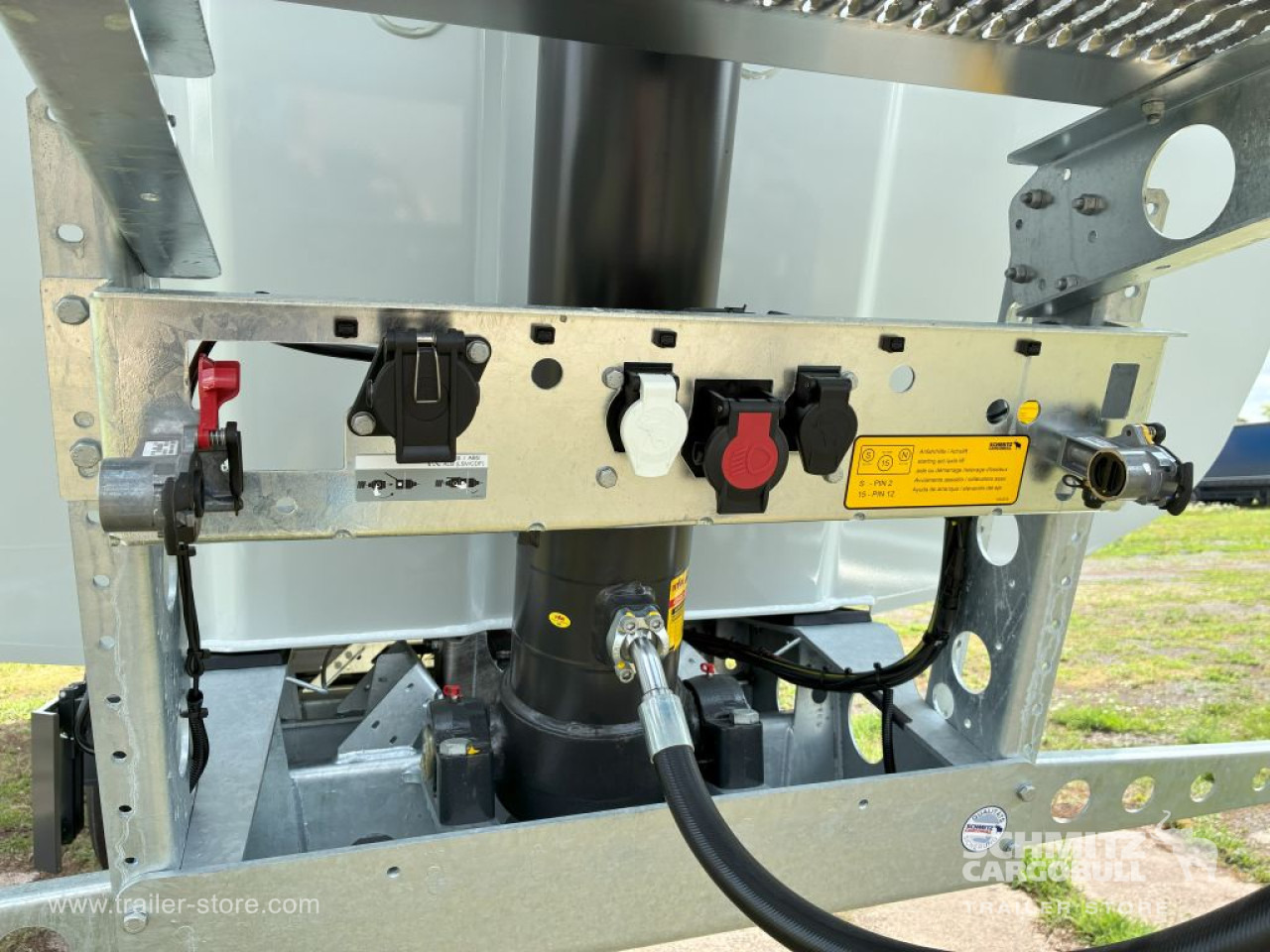 SCHMITZ Auflieger Kipper Stahlrundmulde 29m³ - Semi-remorque benne: photos 5 SCHMITZ Auflieger Kipper Stahlrundmulde 29m³ - Semi-remorque benne: photos 5