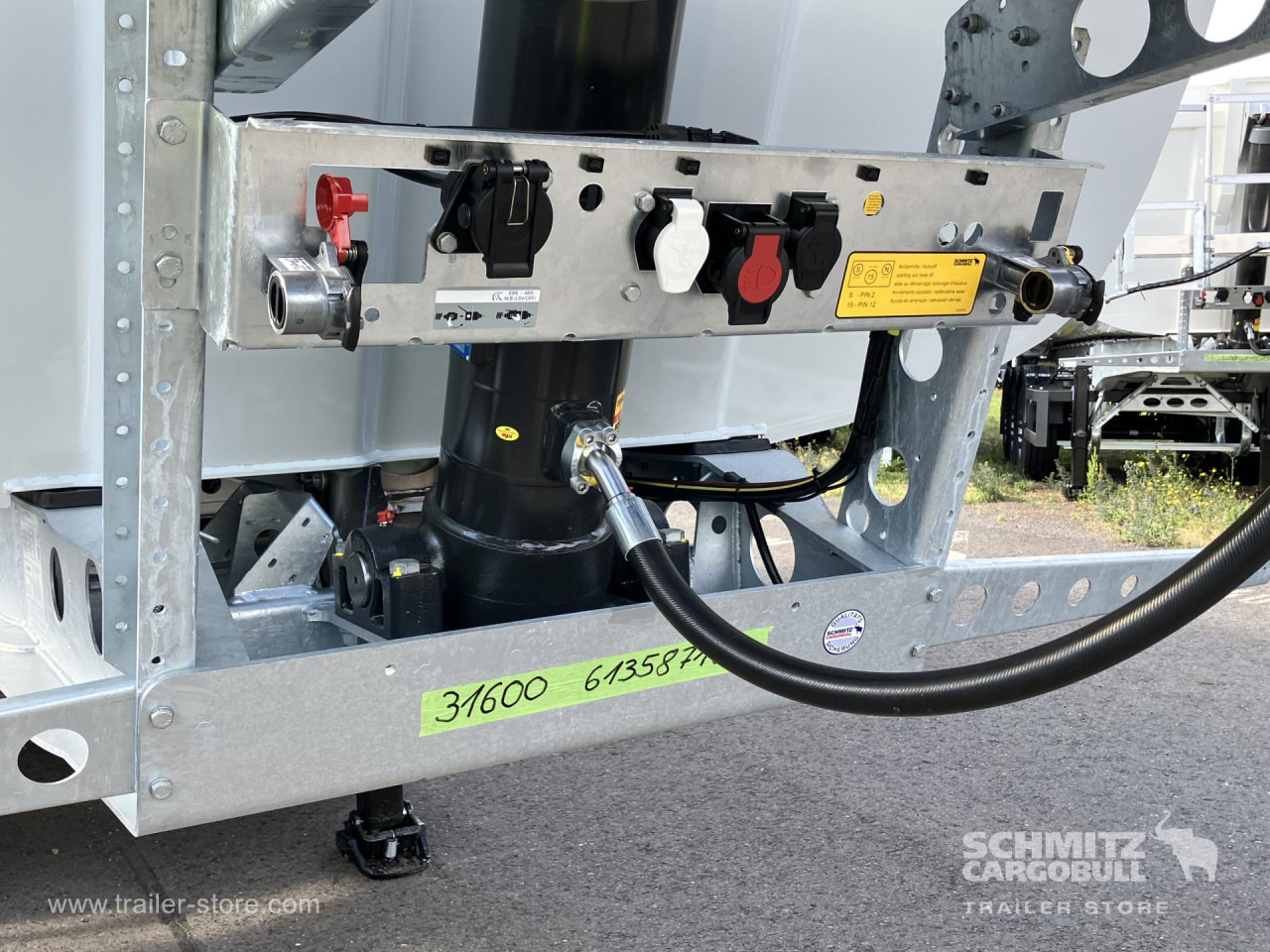 Semi-remorque benne neuf SCHMITZ Auflieger Kipper Stahlrundmulde 29m³: photos 10 Semi-remorque benne neuf SCHMITZ Auflieger Kipper Stahlrundmulde 29m³: photos 10