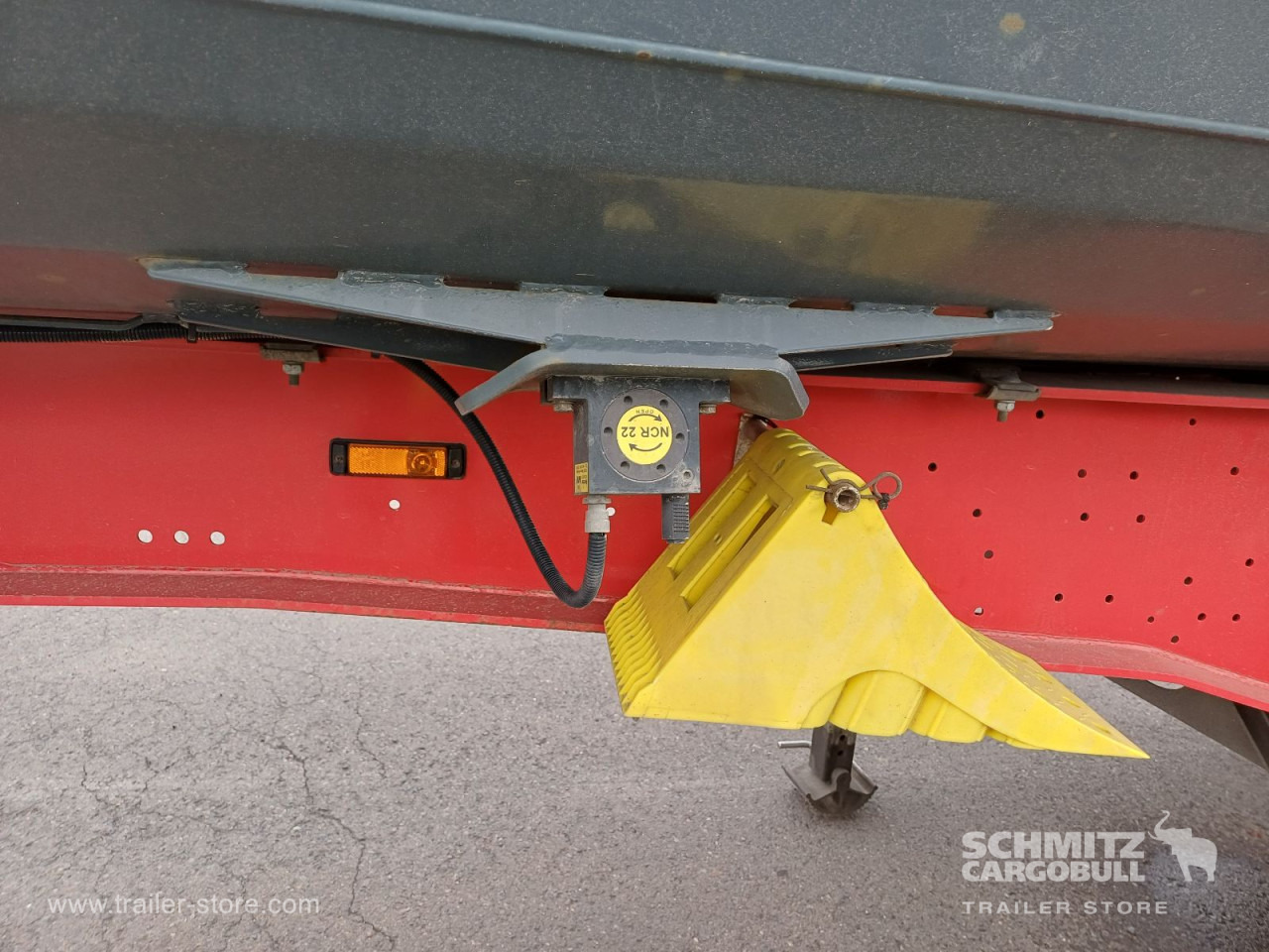 SCHMITZ Auflieger Kipper Stahlrundmulde 51m³ - Semi-remorque benne: photos 4 SCHMITZ Auflieger Kipper Stahlrundmulde 51m³ - Semi-remorque benne: photos 4