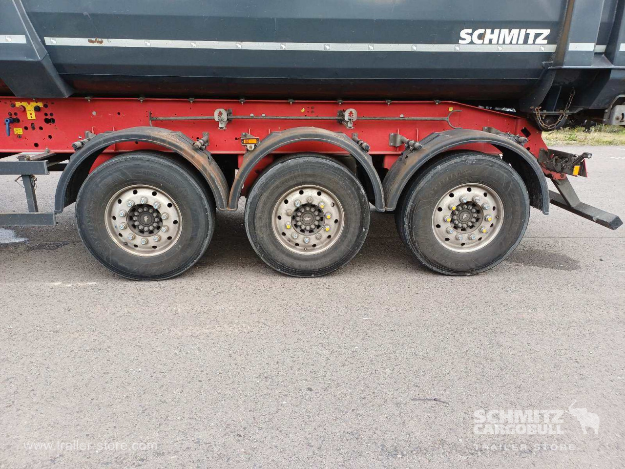 SCHMITZ Auflieger Kipper Stahlrundmulde 51m³ - Semi-remorque benne: photos 2 SCHMITZ Auflieger Kipper Stahlrundmulde 51m³ - Semi-remorque benne: photos 2