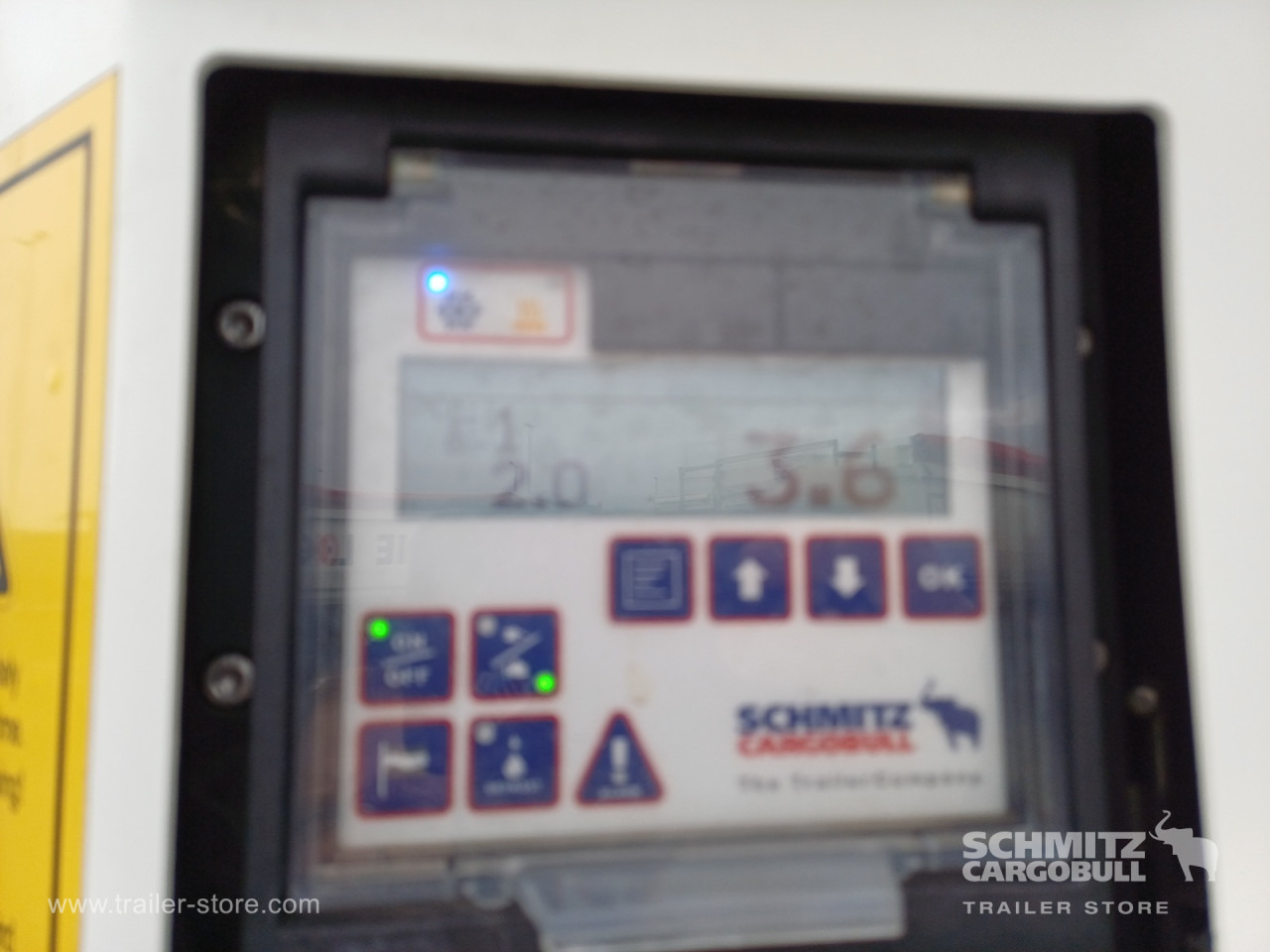 SCHMITZ Auflieger Tiefkühler Fleischhang - Semi-remorque isothermique: photos 3 SCHMITZ Auflieger Tiefkühler Fleischhang - Semi-remorque isothermique: photos 3