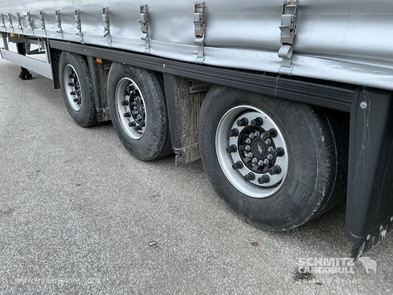 SCHMITZ Curtainsider Mega - Semi-remorque rideaux coulissants: photos 3 SCHMITZ Curtainsider Mega - Semi-remorque rideaux coulissants: photos 3