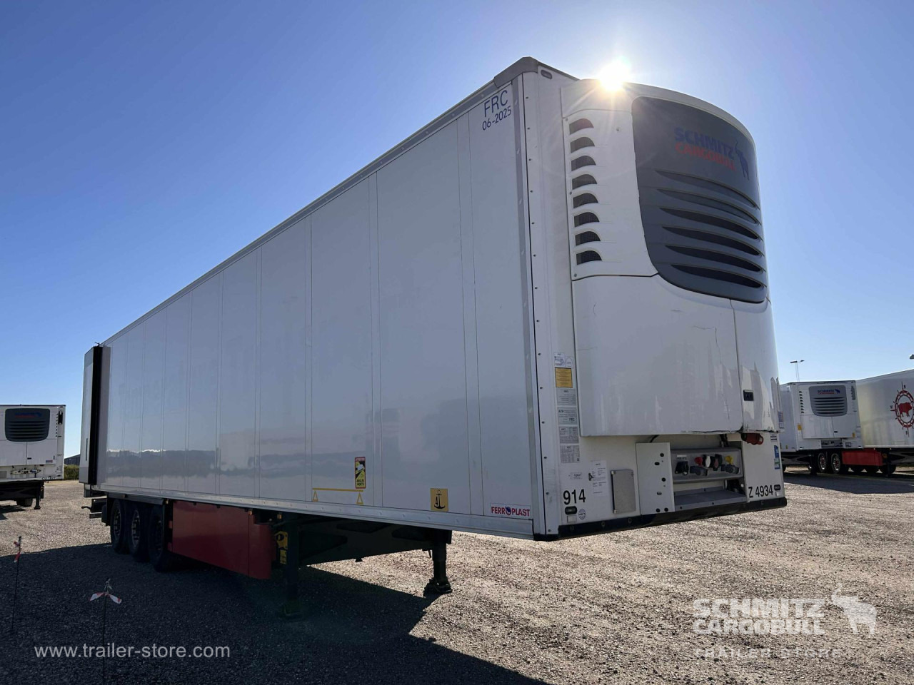 SCHMITZ Reefer Standard Double deck - Semi-remorque isothermique: photos 1 SCHMITZ Reefer Standard Double deck - Semi-remorque isothermique: photos 1