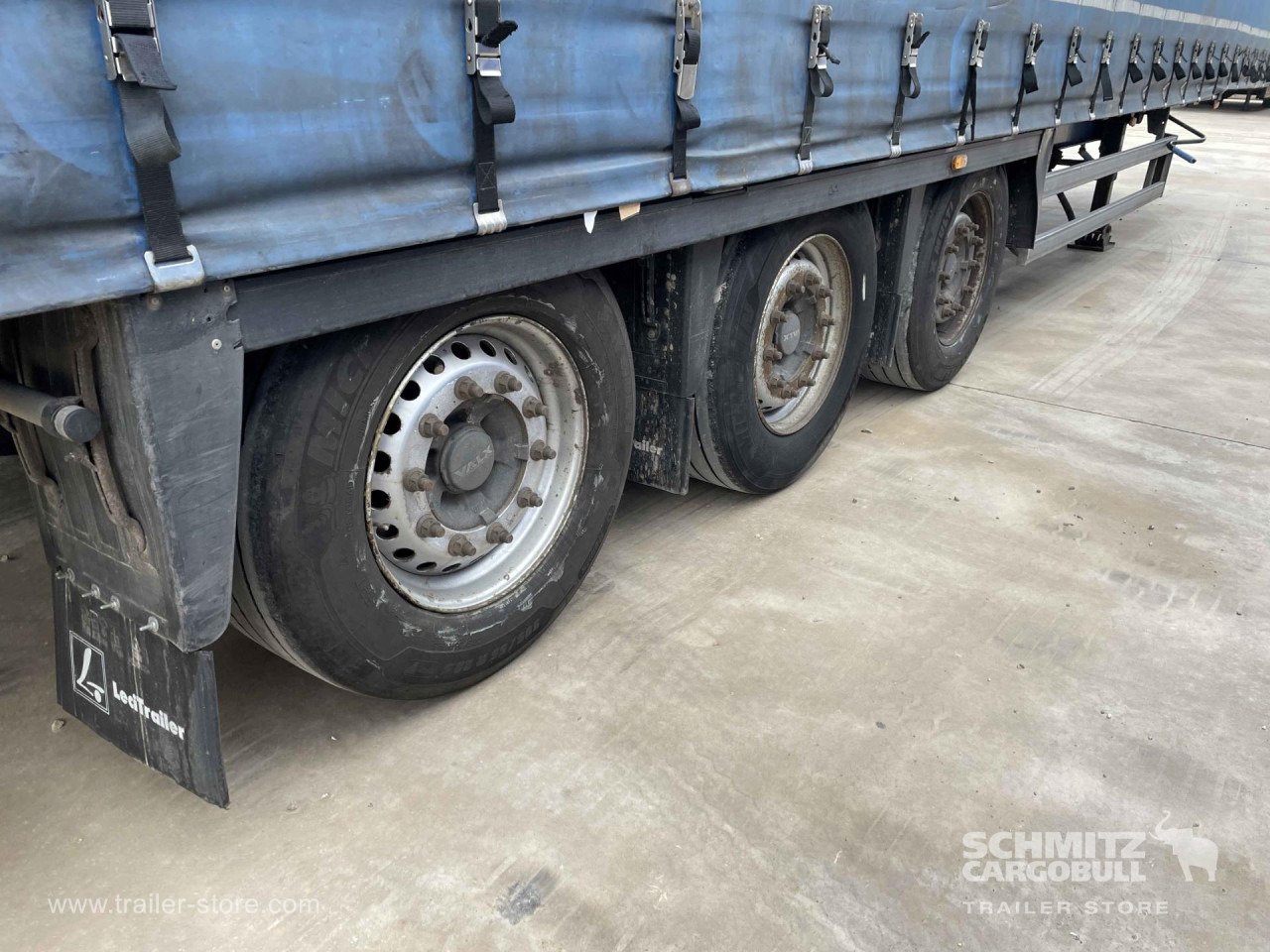 Semi-remorque rideaux coulissants LECI TRAILER Semiremolque Lona Mega: photos 8 Semi-remorque rideaux coulissants LECI TRAILER Semiremolque Lona Mega: photos 8