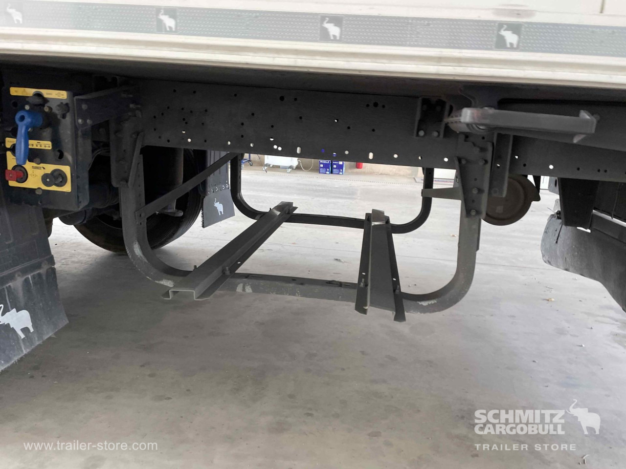 SCHMITZ Semiremolque Frigo Multitemperatura - Semi-remorque isothermique: photos 2 SCHMITZ Semiremolque Frigo Multitemperatura - Semi-remorque isothermique: photos 2